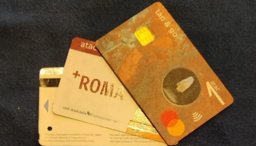 Biglietti Atac Roma: uno "tap & go" e uno "+ROMA" ricaricabile. Il biglietto della metro vale anche per il treno Roma.