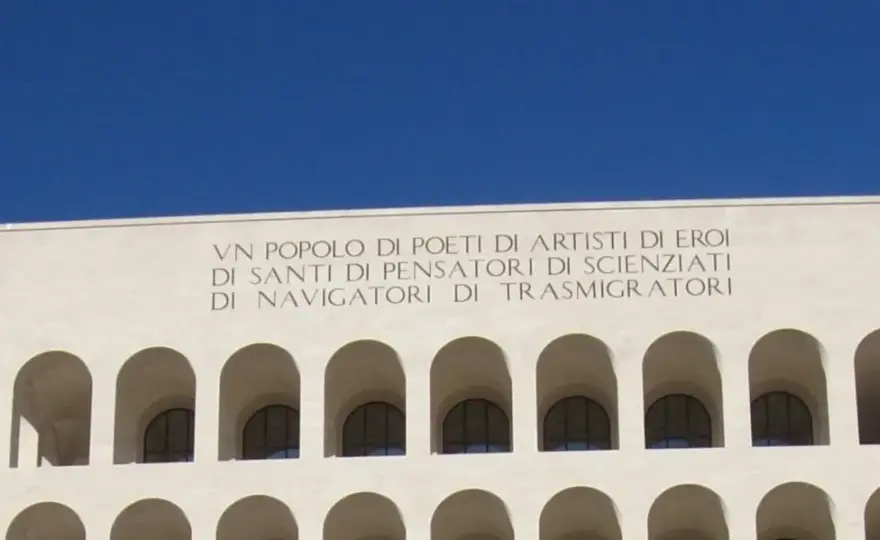 Colosseo fascista - Storia e tracce del regime a Roma