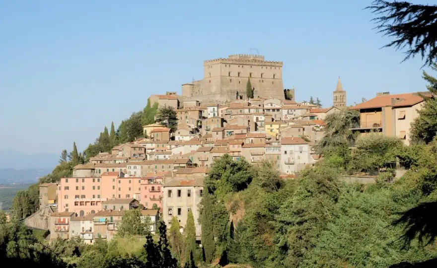 Cosa vedere vicino a San Pietro? Itinerario senza fretta